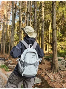 Zaino da trekking e viaggio casual all'aperto, grande borsa scolastica per studenti.