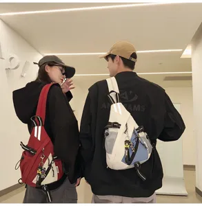 Zaino monospalla multifunzionale di tendenza, elegante borsa da petto coreana per uso quotidiano.