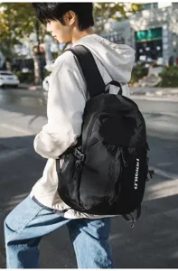Grande zaino casual nero da uomo, borsa da scuola per viaggi all'aperto con tasche in rete.