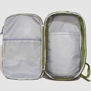 Lässiger, farbblockierter Reise-Rucksack mit Fächern und wasserabweisendem Stoff.