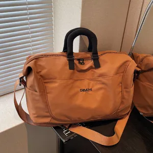 Large Capacity Travel Duffel Bag Waterproof Lightweight Weekender Bag Sport Gym Luggage Bag For Women And Men
