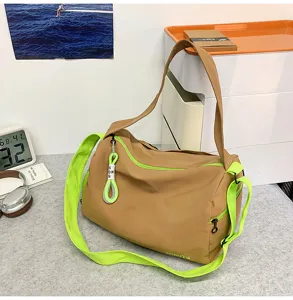 Stylish color-block lightweight gym yoga bag with large capacity, trendy casual shoulder bag.