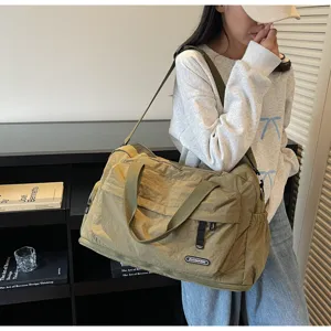 Large capacity gym bag travel duffel waterproof sports bag for fitness and outdoor daily use.