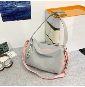 Casual color block gym bag, lightweight multi-functional shoulder bag for travel fitness.
