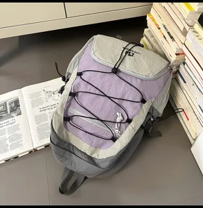 Zaino con coulisse colorblock elegante per il commuting all'aperto e l'uso scolastico.