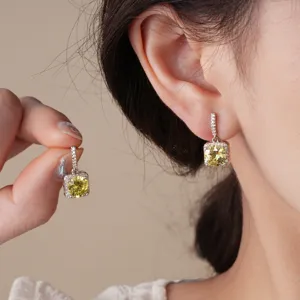 Vierkante gele zirkoon hangende oorbellen elegante 18k zilveren mode sieraden vrouwen