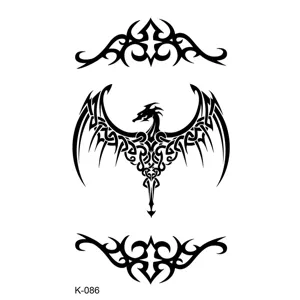 Pegatina de tatuaje temporal impermeable con diseño de dragón tribal y bordes decorativos.
