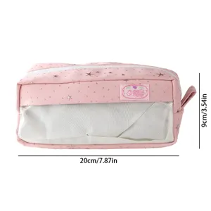 Vista dettagliata dell'astuccio rosa ricamato con stelle, finestra trasparente e dimensioni.