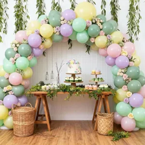 Lente pastel ballonneren slingers kit met bloemendecoratie voor paasverjaardag feest achtergrond setup