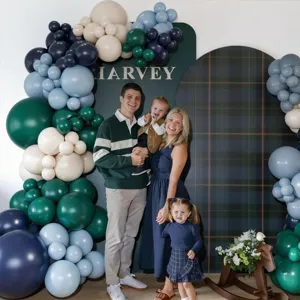 Kit de guirlande de ballons vert foncé et bleu marine pour fête prénatale et anniversaire.