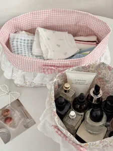 Dolce cestino portaoggetti in tessuto floreale organizer da scrivania pieghevole per camera