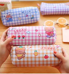 Estuche escolar de cuadros con estampado de osito, gran capacidad para papelería.