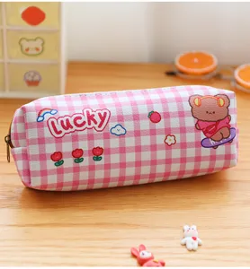 Estuche de lápices a cuadros rosas con lindo diseño de oso, gran bolsa de papelería.