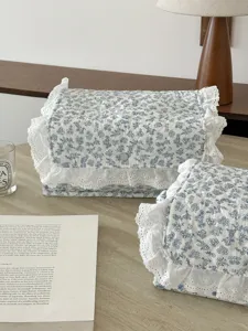 Blaues Blumen gestepptes Aufbewahrungskorb mit Spitzenbesatz, ästhetischer Stoffkorb.