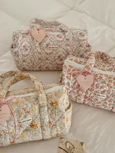 Borsa da viaggio trapuntata a fiori, grande borsa fasciatoio per mamme e shopping.