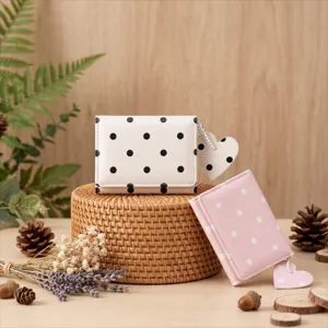 Portafoglio da Donna in Stile Coreano a Pois Con Ciondolo a Cuore in Pelle PU Mini Portacarte Pieghevole Multifunzionale