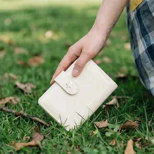 Agenda à anneaux en cuir verni blanc crème avec bouton étoile mignon pour femmes élégantes