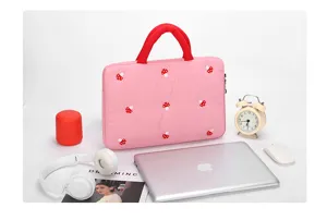 Koreanische gesteppte 14 Zoll Laptoptasche tragbare stoßfeste Notebook-Schutzhülle Pilz-Stickerei