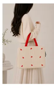 Koreanische gesteppte Laptoptasche 14 Zoll niedliche Pilz Bestickte Schutzhülle Beige