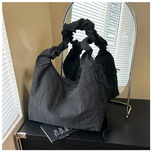 Borsa a tracolla hobo a quadri pieghettata grande capacità borsa dumpling casual donna