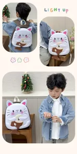 Joli sac à dos chat de dessin animé EVA pour enfants, cartable léger avec joli design de poisson.