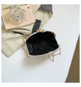 Borsa da sera ovale in acrilico guscio d'uovo elegante catena metallica tracolla donna