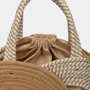 Elegante bolso de hombro de paja tejida para mujer, accesorio perfecto para vacaciones de playa.