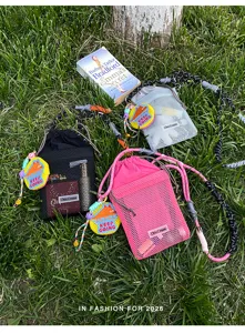 Bolso bandolera cordón malla moda verano botella agua con correas coloridas colgante.