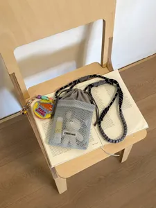 Nuevo bolso cruzado con cordón de malla macaron de verano bolso para botella de agua mujer.
