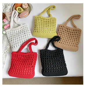 Sac bandoulière ajouré en coton tissé, sac à main de plage d'été léger multicolore.