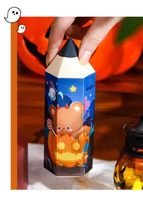 Halloween snoep cadeaubox detail met potlood vorm design en schattig beren patroon.