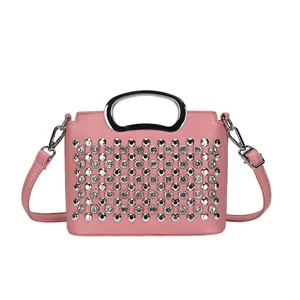 Sac à bandoulière strass rose pour femme, sac à main tendance poignée métal pour été quotidien.