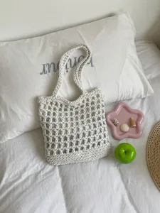 Sac cabas creux tissé en fil de coton, sac à main décontracté à une épaule pour vacances.