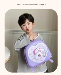 Süßer 3D Einhorn EVA Hartschalen Rucksack für Kinder, stilvolle lila Kleinkindschultasche.