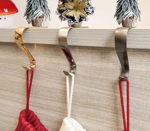 Weihnachtsstrumpf Halter Metall S Haken fuer Kamin Festliche Party Heimdekoration Detailansicht
