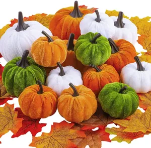 Samt künstliche Kürbisse Set mit Herbst Ahornblättern für Thanksgiving Tischdeko.
