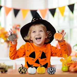 Kleine Plüsch Kürbisse Deko für Erntedankfest und Halloween Tischdeko Party Zubehör.