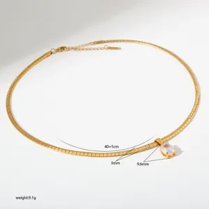 Gouden roestvrijstalen slangketting halsketting met ovale kristallen hanger afmetingen.