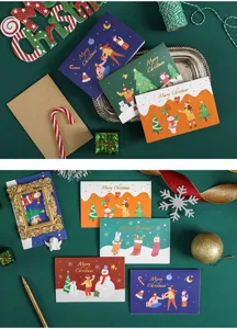 Weihnachtsgrußkarten Detailansicht mit niedlichen Cartoon Schneemännern und festlichen Designs.