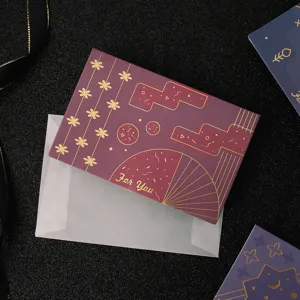Kreative Grußkarte mit transluzentem Umschlag, elegantes Goldfolien-Design für besondere Anlässe.