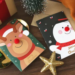 Weihnachtskarte mit 3D Pompon und Goldprägung für festliche Grüße und schöne Geschenke.