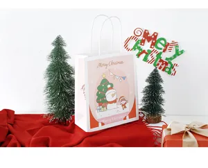 Schöne Weihnachtstasche mit süßem Cartoon-Design, ideal für Geschenke und festliche Anlässe.