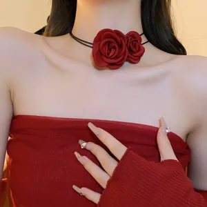 Französisch Vintage 3D Stoff Rose Halsband Halskette Handgemachte Blumen Anhänger Neckband Für Damen Licht Luxus Mode Schmuck