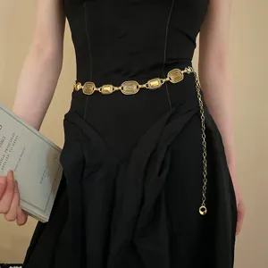 Vintage gold metal waist chain belt for women, retro geometric links bohemian waist accessory.