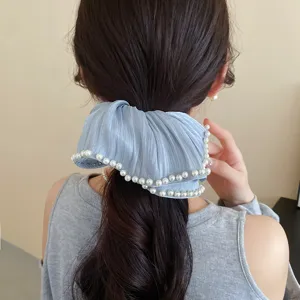 Blauwe parel chiffon haarscrunchie voor vrouwen, elegante Franse stijl paardenstaart haaraccessoire.