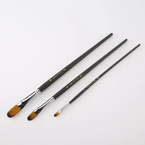 Professionele platte penseelset in de maten 2, 10 en 16 voor acryl- en olieverfschilderijen.