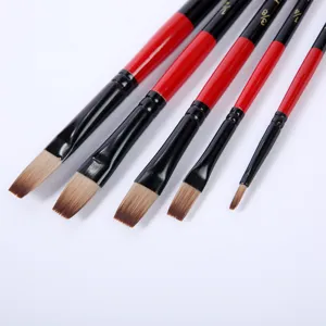 Detailansicht des 5-teiligen Nylon-Pinsel-Sets, professionelle Künstlerpinsel für Acryl.