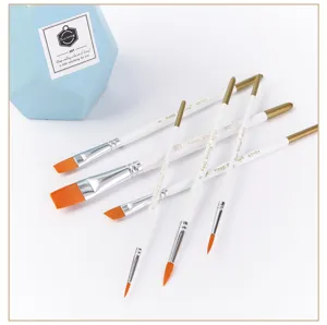 Set de pinceaux en nylon avec manches blancs pour aquarelle acrylique beaux-arts.