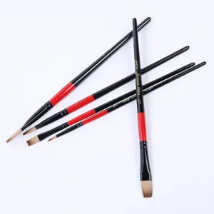 Detailansicht des 5-teiligen Nylon-Pinselsets, Pinsel für feine Linien und Acrylmalerei.