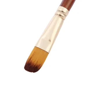 Pincel plano profesional para acuarela y pintura artística con mango de madera resistente.